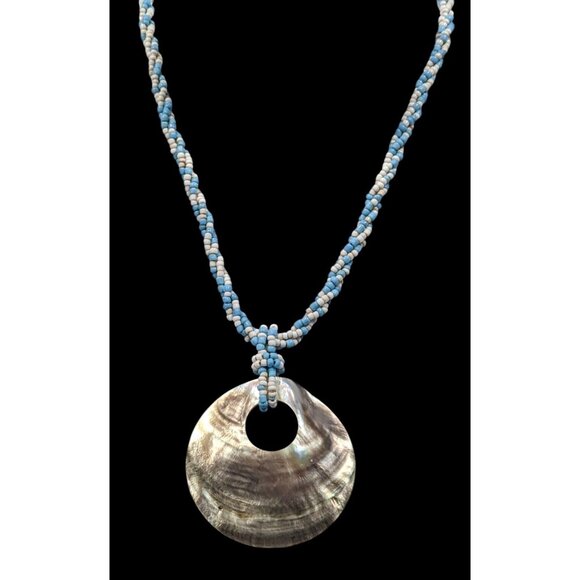 Vintage Beachy Mermaidcore Shell And Glass Bead Necklace - Picture 2 of 6